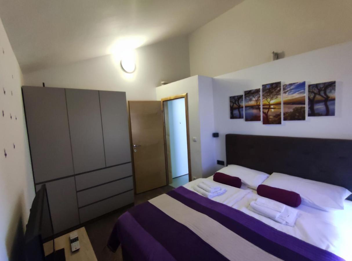 Panorama Sunset Apartments Đảo Đảo Cres Ngoại thất bức ảnh
