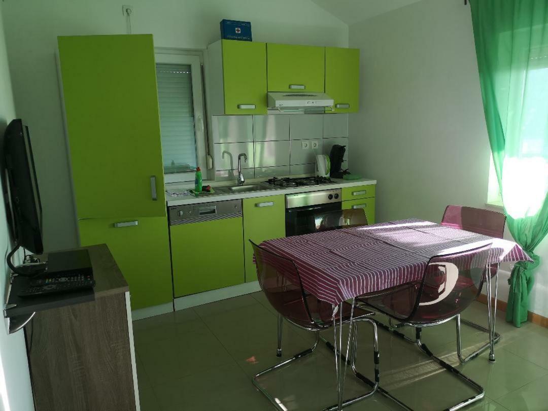 Panorama Sunset Apartments Đảo Đảo Cres Ngoại thất bức ảnh