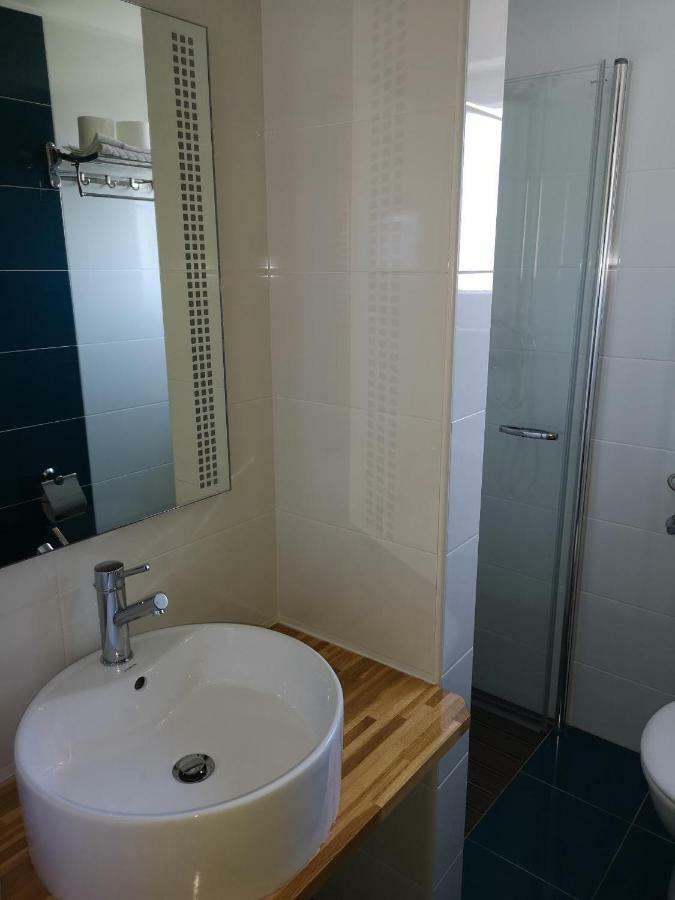 Panorama Sunset Apartments Đảo Đảo Cres Ngoại thất bức ảnh